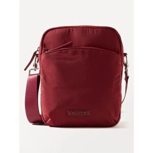Athleta all about verticals crossbody Bag NWT $65